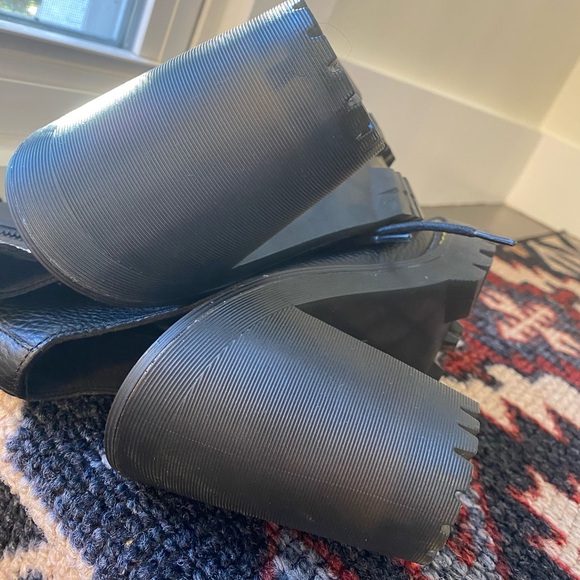 Dr. Martens Carmelita Open Heel Lace - Picture 6 of 10